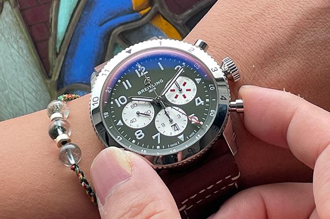 BREITLING Super AVI B04 Chronograph 46 Cutriss Warhawk寇蒂斯戰鷹特別版
