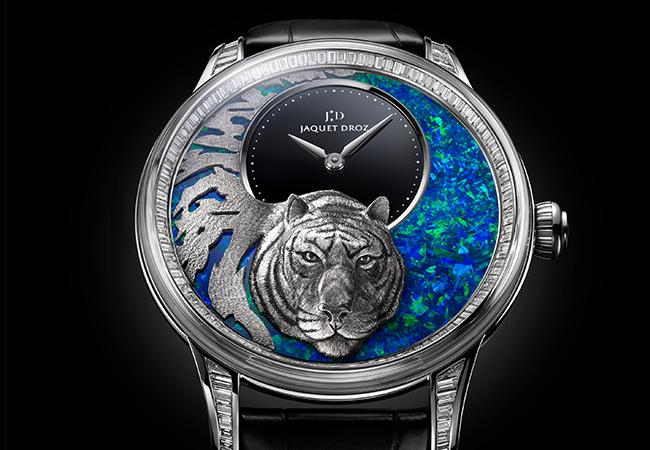 雅克德羅Jaquet Droz  2022 Relief Petite Heure Minute Tiger虎年生肖歐泊石金雕腕錶