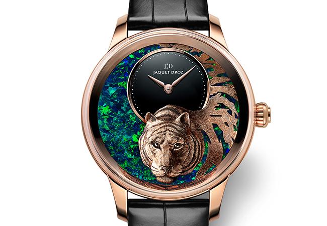 雅克德羅Jaquet Droz  2022 Relief Petite Heure Minute Tiger虎年生肖歐泊石金雕腕錶