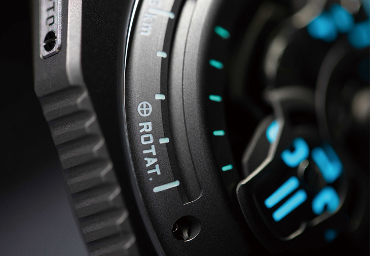 URWERK UR-100V Magic T