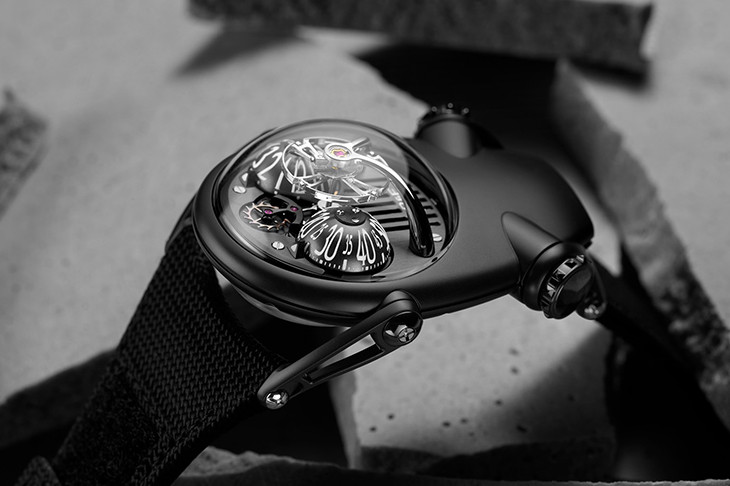 黑色鬥牛犬！MB&F HM10 Dark Bulldog腕錶