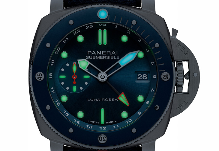 PANERAI沛納海Submersible GMT Luna Rossa Titanio