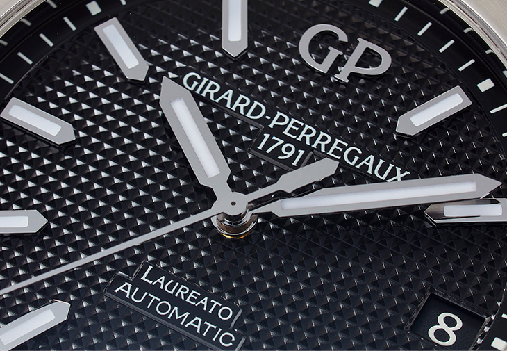 GIRARD-PERREGAUX芝柏表Laureato 42mm腕錶