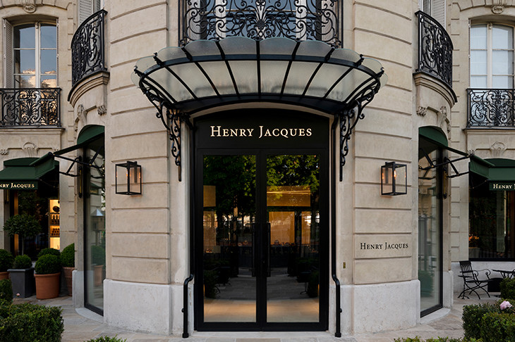 Henry Jacques首家獨棟精品店！巴黎地標蒙田大道正式開業