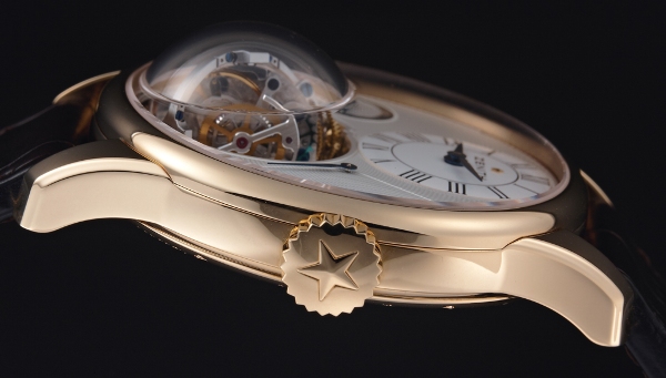 【用iPhone看城邦國際名表】ZENITH Academy Christophe Colomb