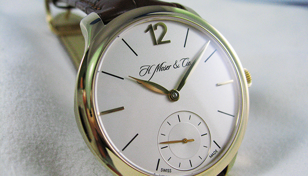 H. MOSER & CIE Mayu 小三針手上鍊腕錶