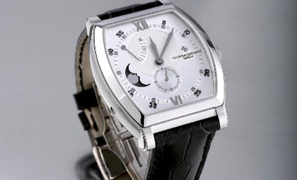 VACHERON CONSTANTIN 馬爾他月相暨動力儲存指示腕錶