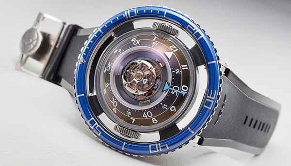 電光水母 MB&F HM7 Aquapod 
