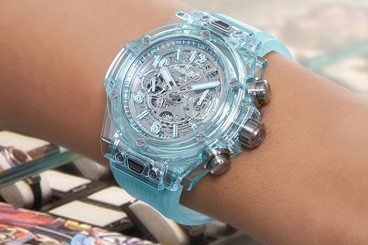 將新材質的未來配戴上手 Hublot Big Bang Unico 湖水藍寶石腕錶 顛覆材質疆界 重新定義當代實用美學
