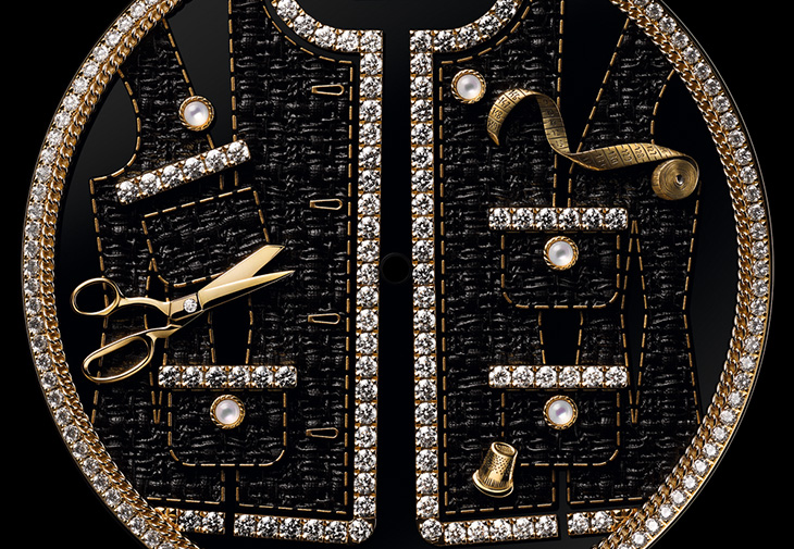 CHANEL Mademoiselle Privé斜紋軟呢圖騰腕錶