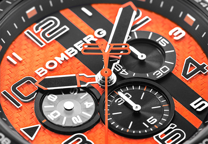BOMBERG炸彈錶Bolt-68烈焰橘賽車計時碼錶