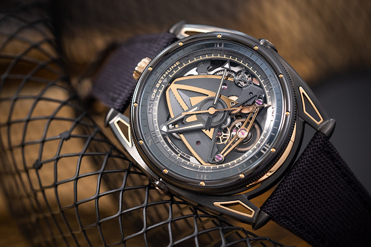 手動發電照明！DE BETHUNE DB28GS JPS