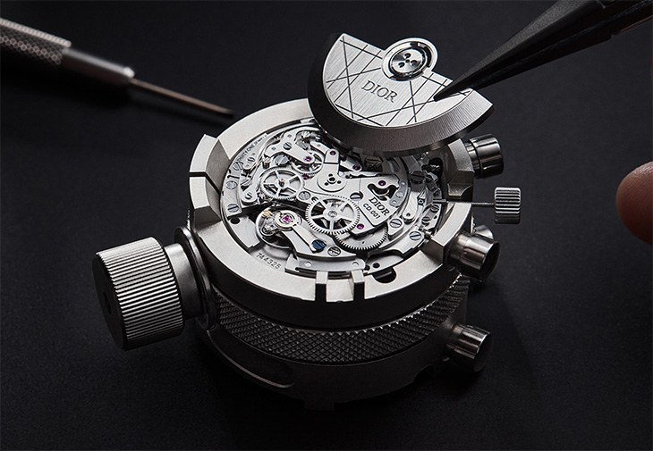 DIOR迪奧Chiffre Rouge Black Ultramatte計時碼錶