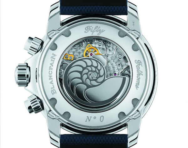 此腕錶搭載66BF8自動上鍊機芯,共以448枚零件組成,將導柱輪飛返計時和月相盈虧完美結合。 此腕錶搭載66BF8自動上鍊機芯,共以448枚零件組成,將導柱輪飛返計時和月相盈虧完美結合。